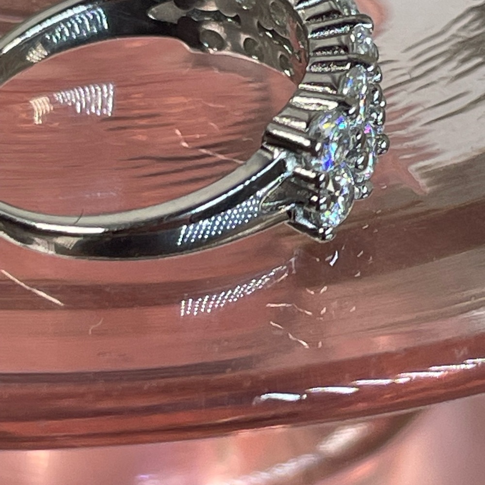 Clearance‼️1.4ct Moissanite  Ring! Moissanite 14k white Gold/silver - Picture 6 of 16